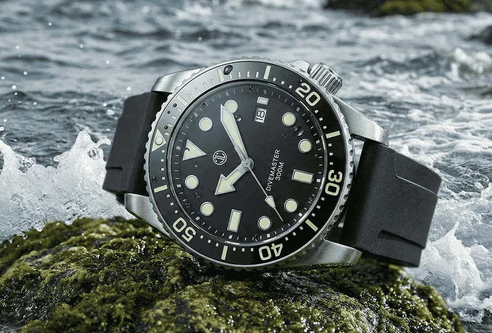 Relojes de Buceo - Ejemplo de reloj estilo Relojes de Buceo | Momento Relojero